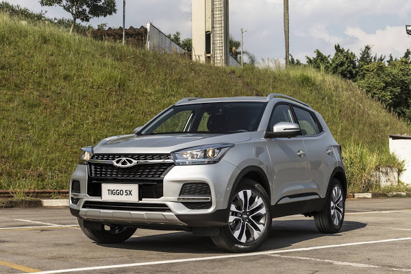 Corolla Cross ganha versões Urban Sport e Adventure